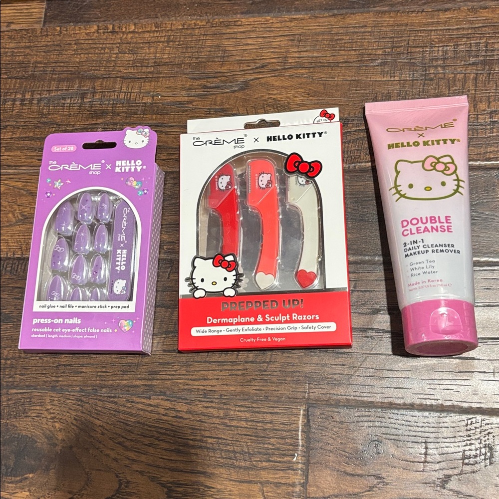 Hello Kitty Beauty Set with Press-On Nails